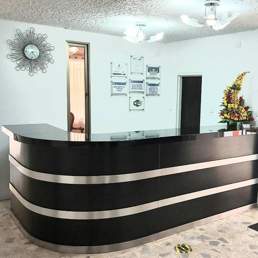 Hotel Emperador Barbosa  Εξωτερικό φωτογραφία